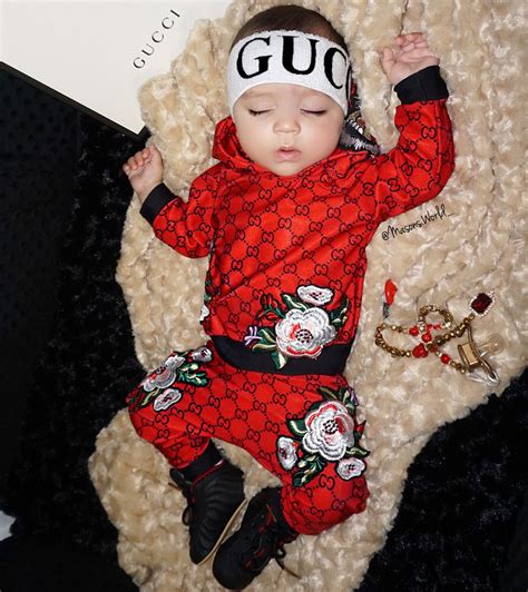 Crochet Gucci Baby Outfit 